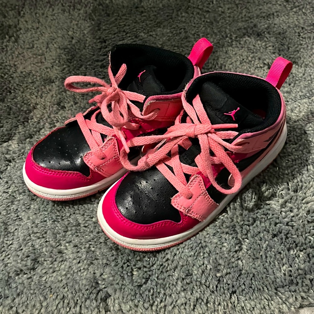 Jordan Chalk/Pinksicle Shoes